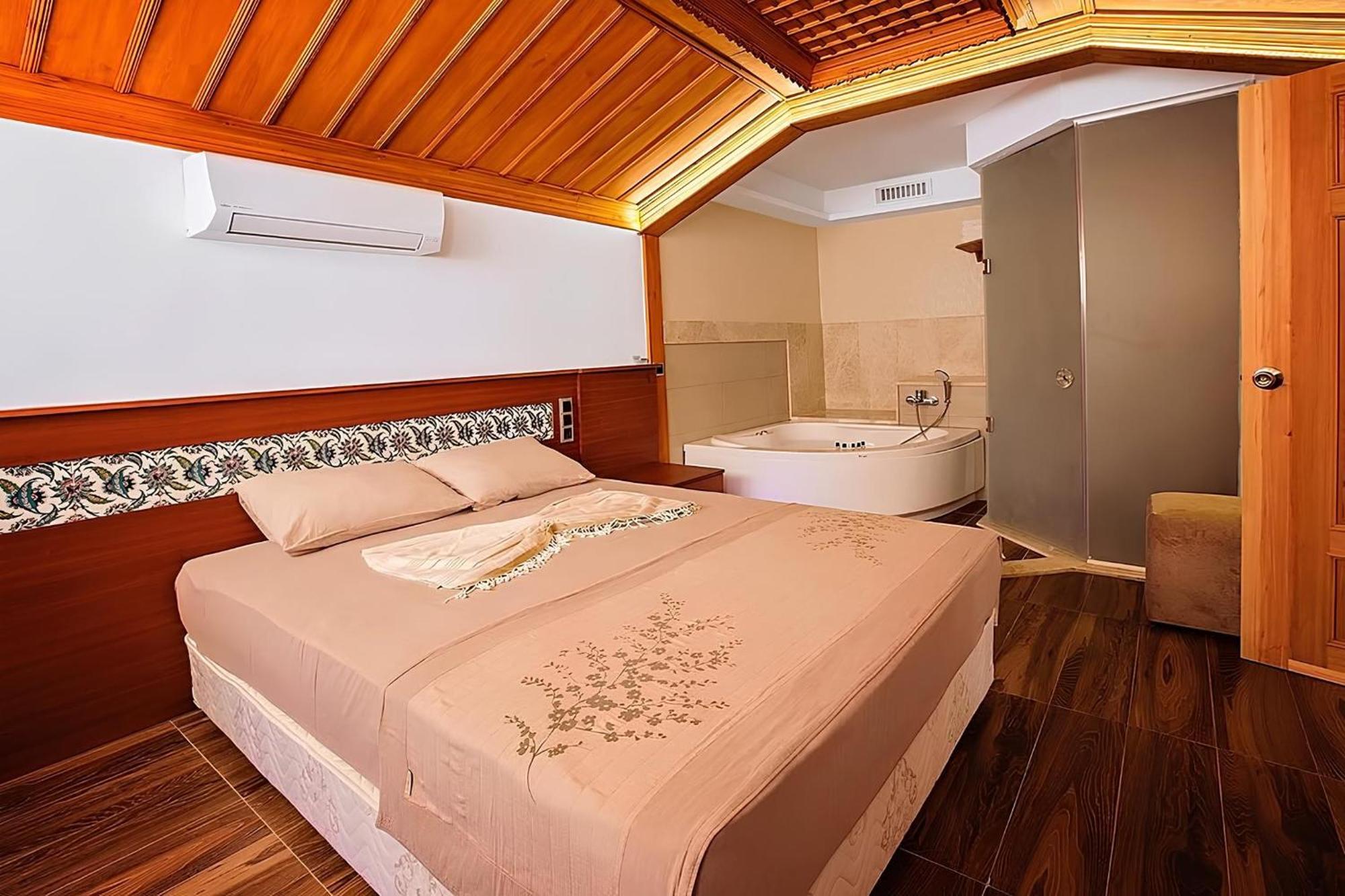 Hotel Lotus Spa&Sport Akyaka Akyaka  Buitenkant foto